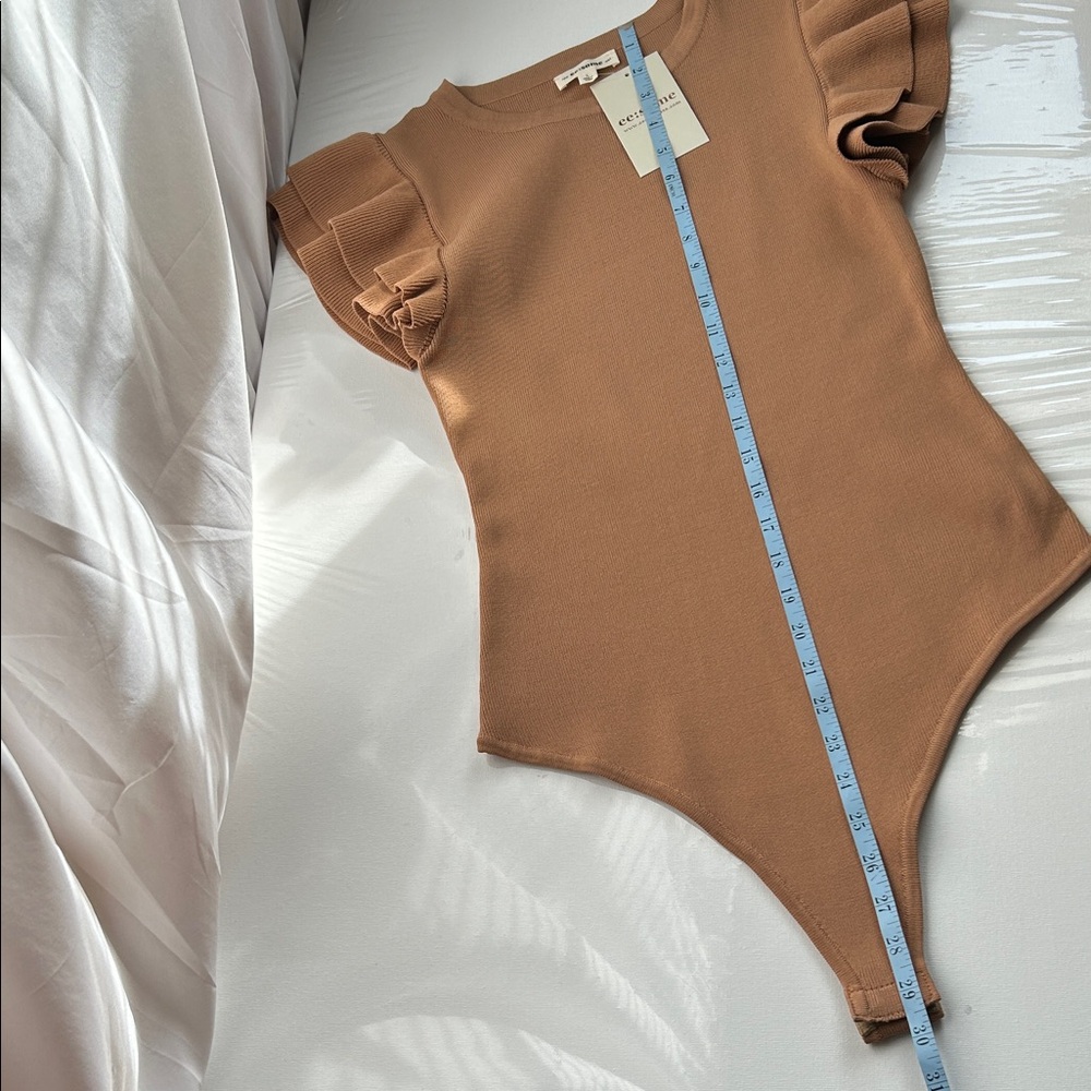 Eesome Coco Ruffled Sleeve Bodysuit - Picture 8 of 9